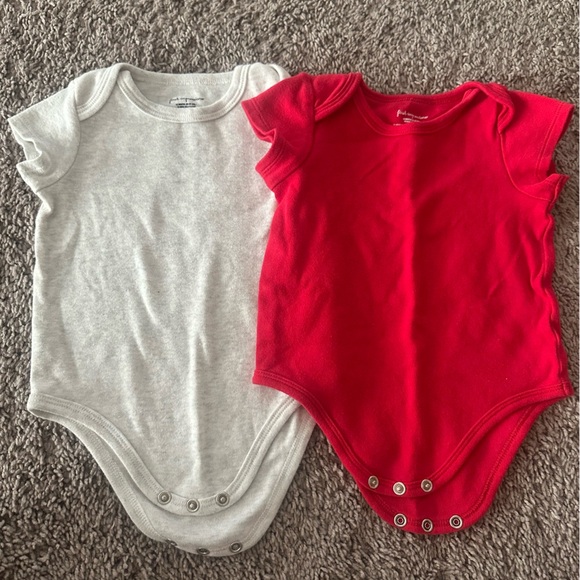 Baby onesies. - Picture 1 of 3